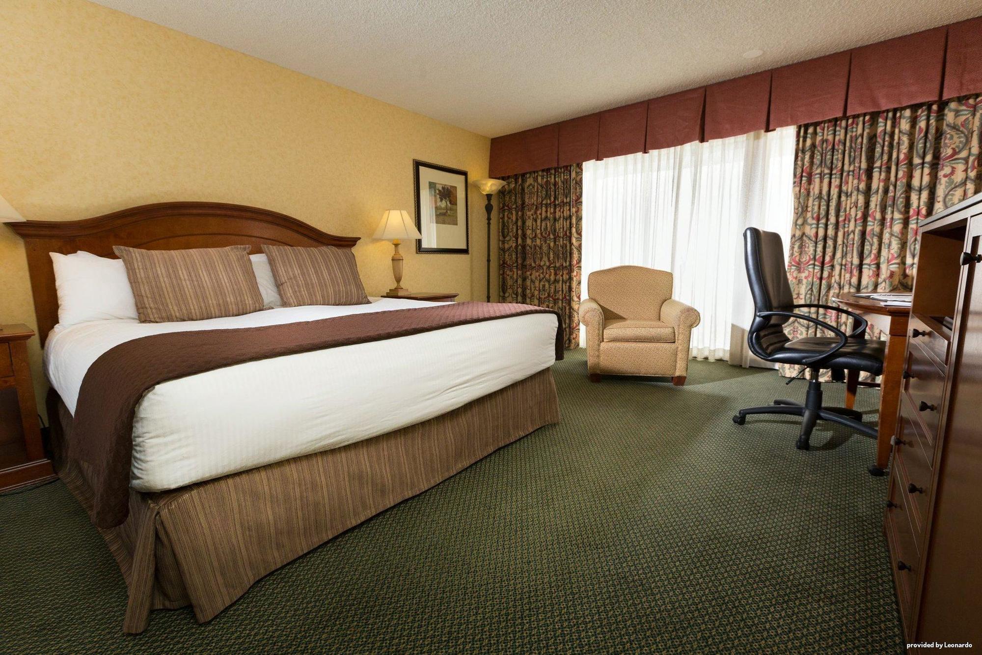 Red Lion Hotel Kennewick Columbia Center Exterior foto